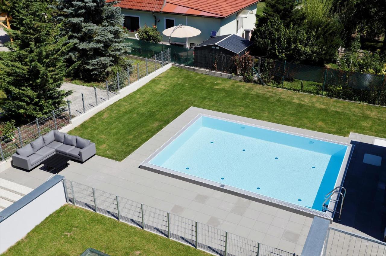 Rooftop Terrace, Free Garage Parking And Pool! Вена Экстерьер фото