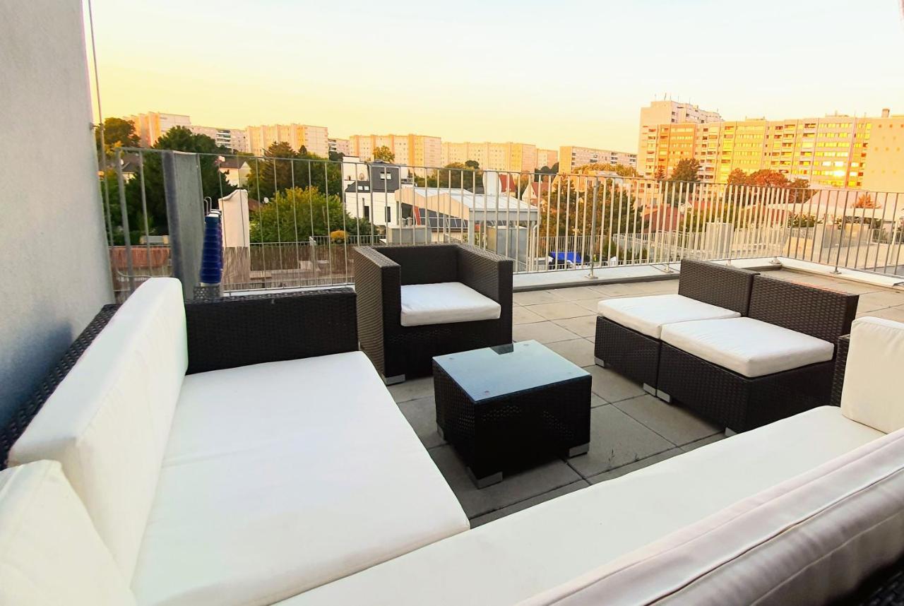 Rooftop Terrace, Free Garage Parking And Pool! Вена Экстерьер фото