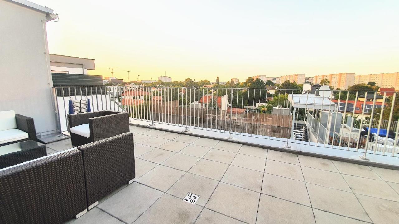 Rooftop Terrace, Free Garage Parking And Pool! Вена Экстерьер фото