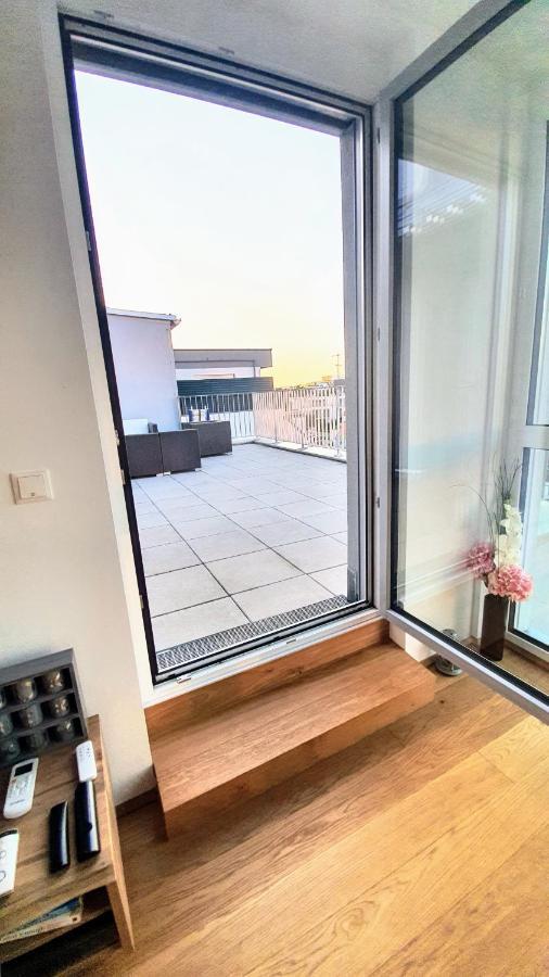 Rooftop Terrace, Free Garage Parking And Pool! Вена Экстерьер фото